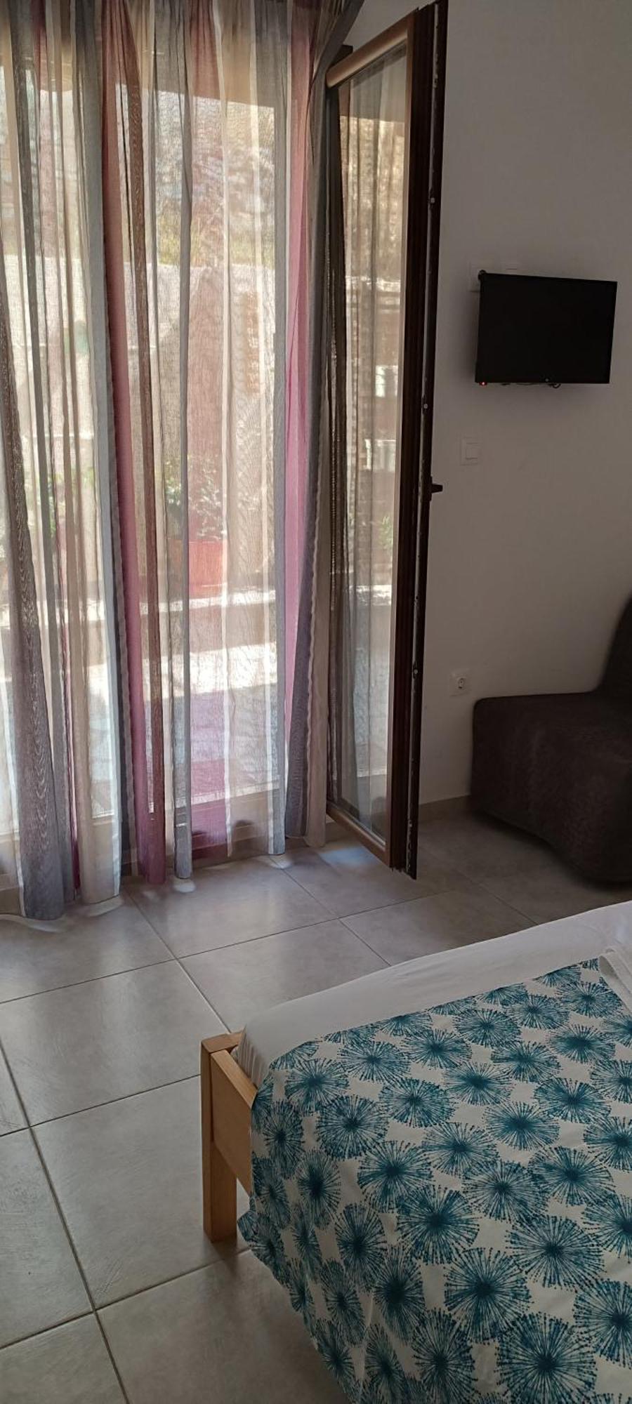 Avli Apartments Pyrgadikia Exterior photo