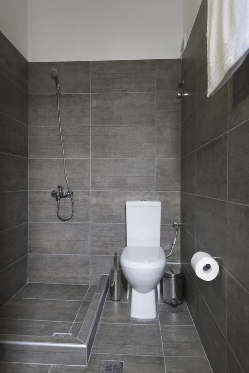 Avli Apartments Pyrgadikia Exterior photo